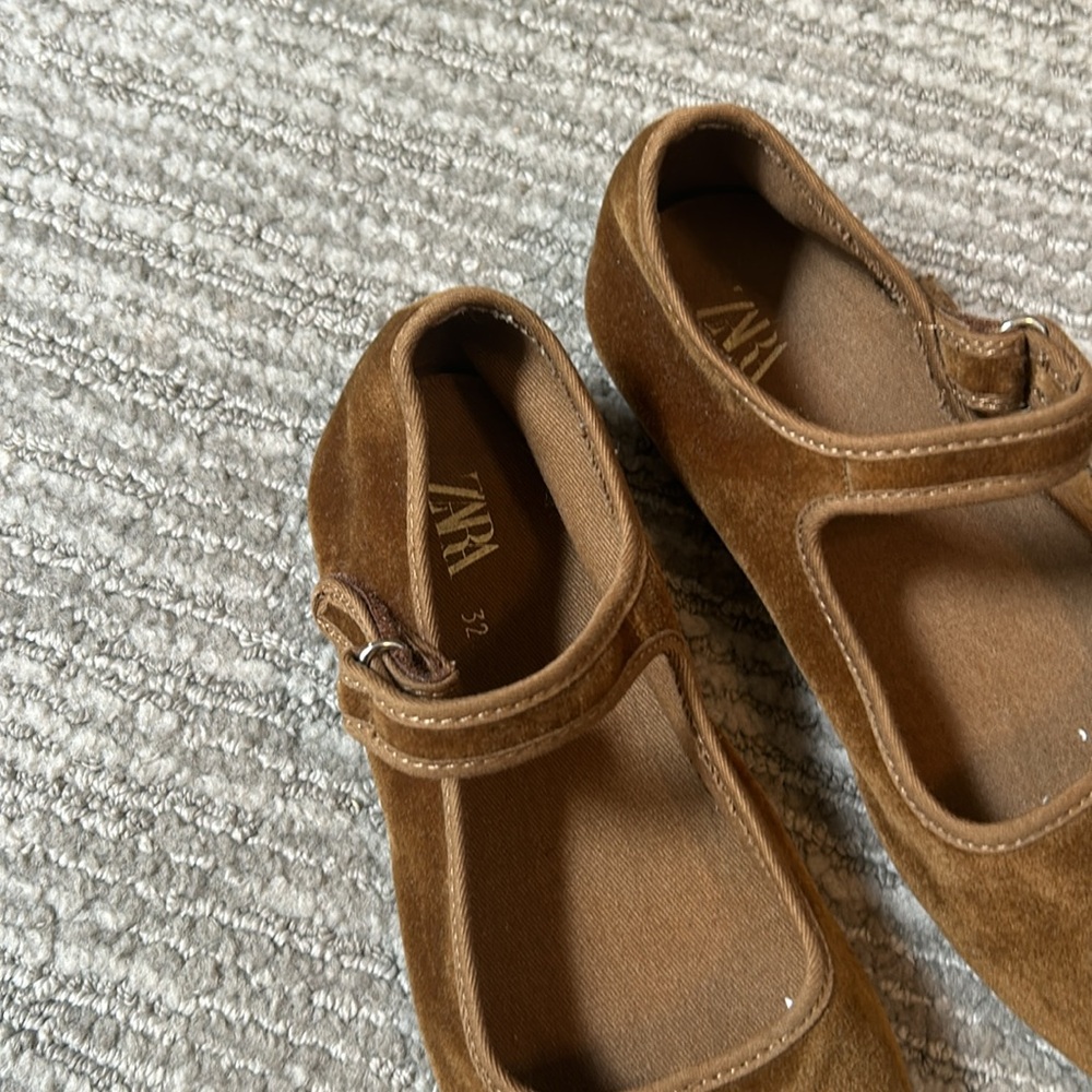 Brown velvet kids shoes - Picture 2 of 4